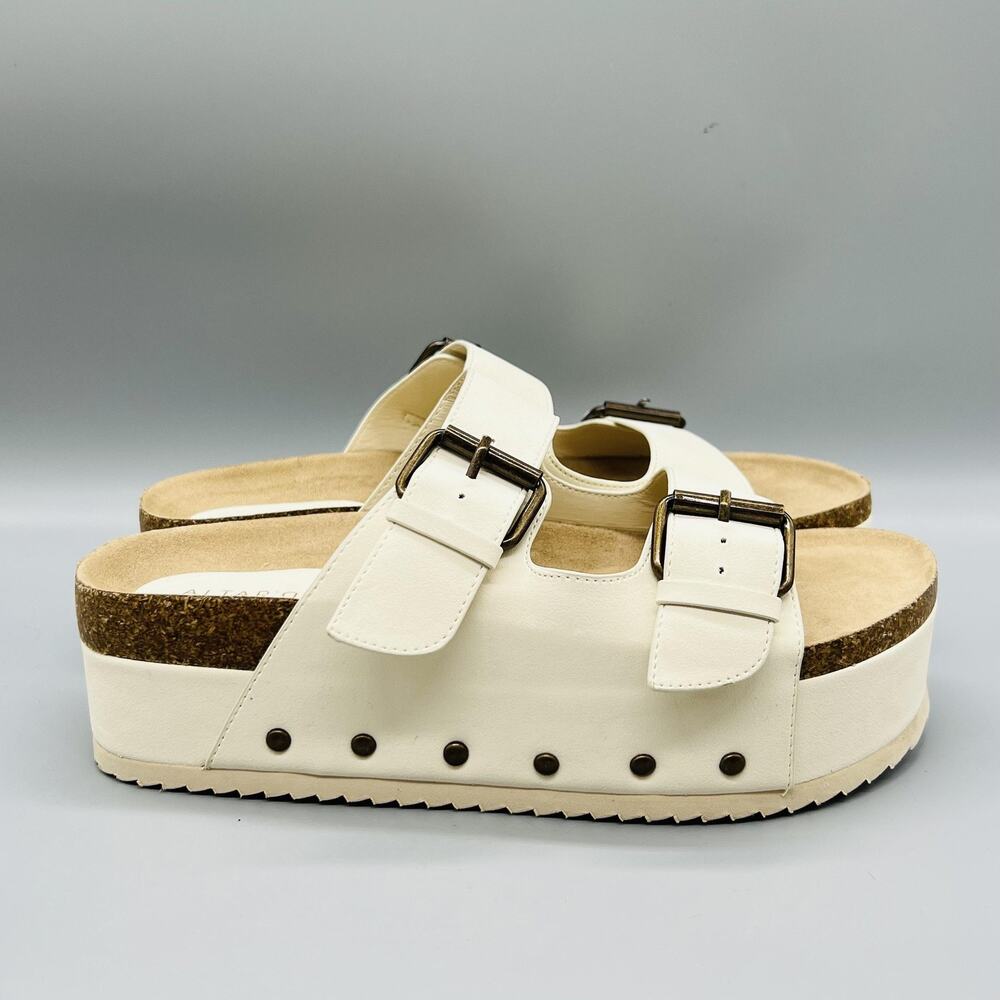 Altar'd State Sandals Womens 9 White Synthetic Serenna Platform Wedge Shoes